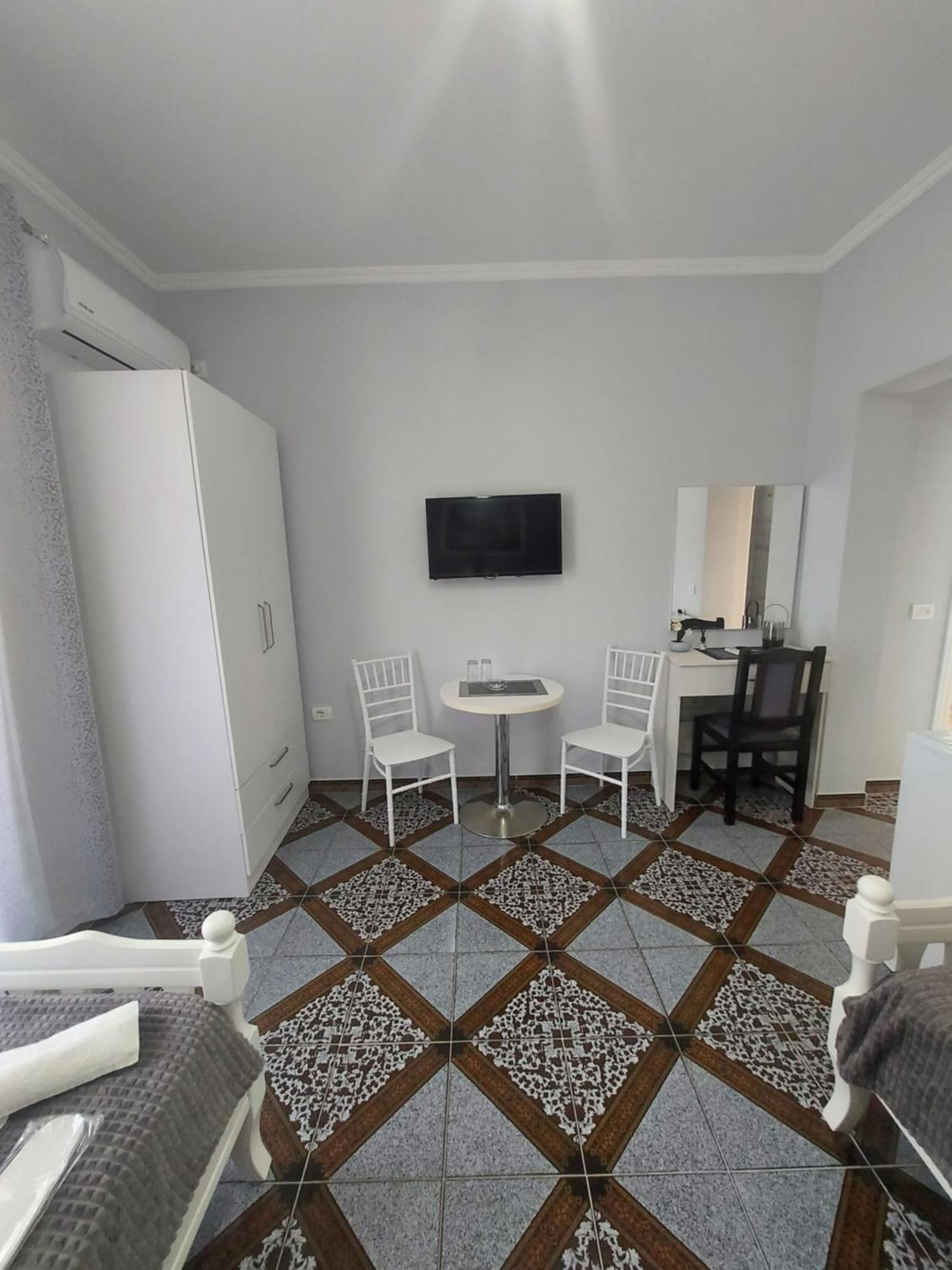 Hotel Fama Škalngur Extérieur photo